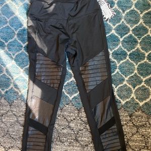 LA Society motto bottom black leggings